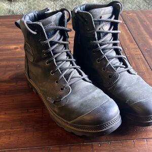Men's Black BAD workwear boots.